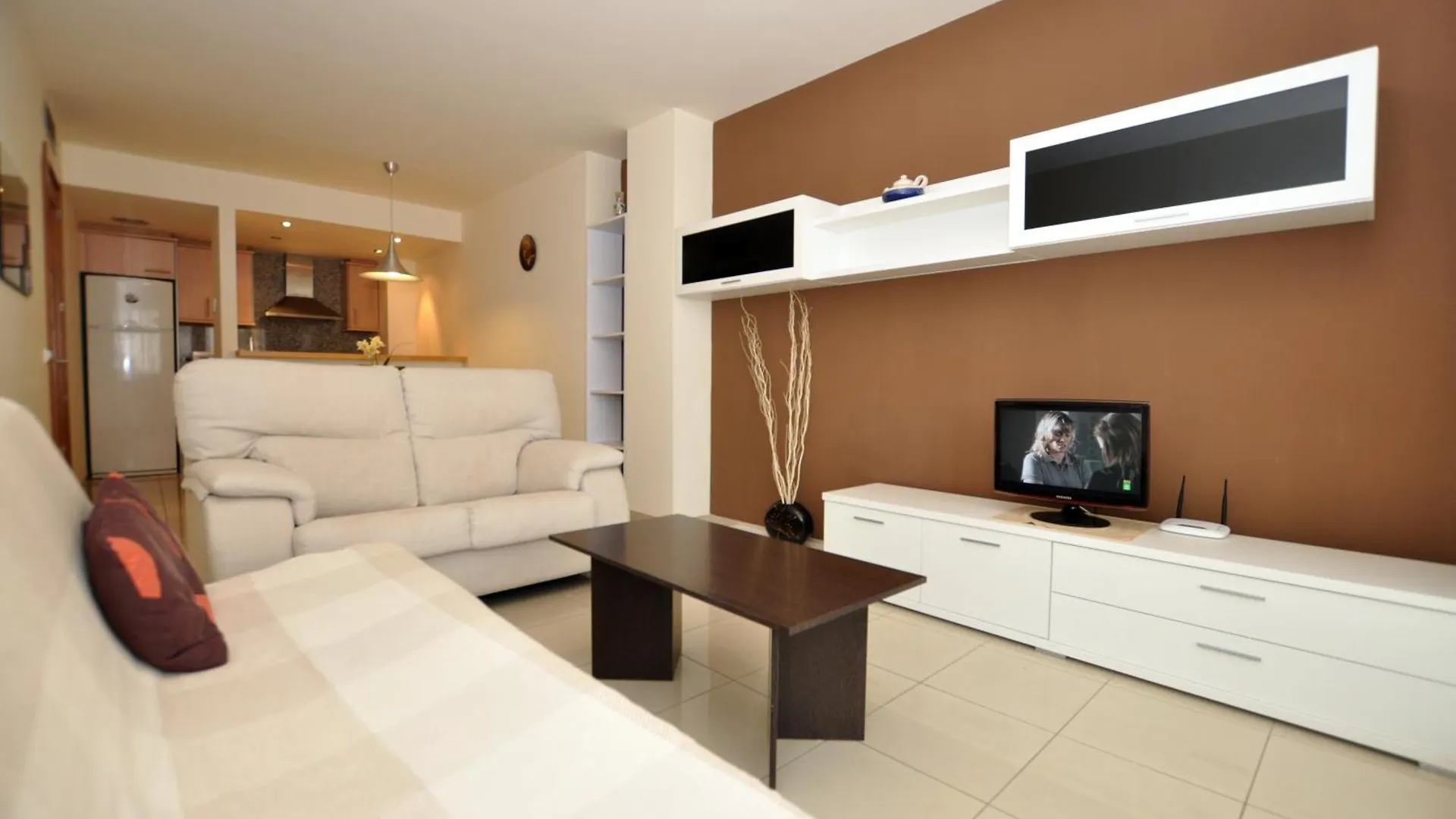 Apartament 1006 Mileni II 50M Playa - Apivend Immo Roses